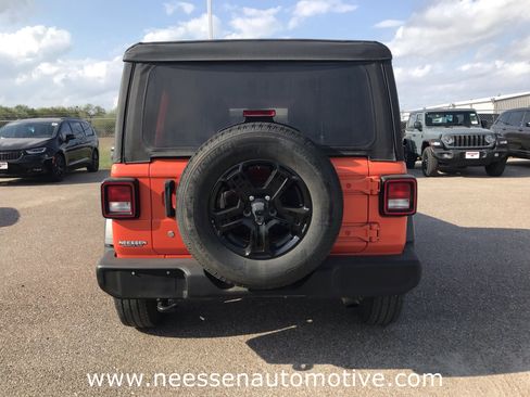 Used 2020 Jeep Wrangler Unlimited Sport S image 6