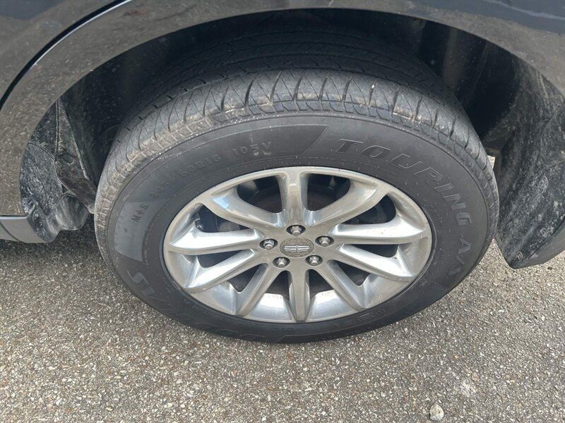 Used 2013 Lincoln MKX AWD image 27