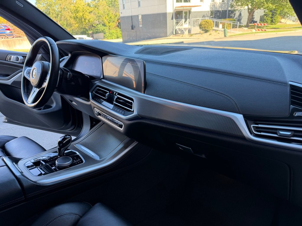 Used 2019 BMW X5 xDrive40i w/ M Sport Package AWD/4WD image 26