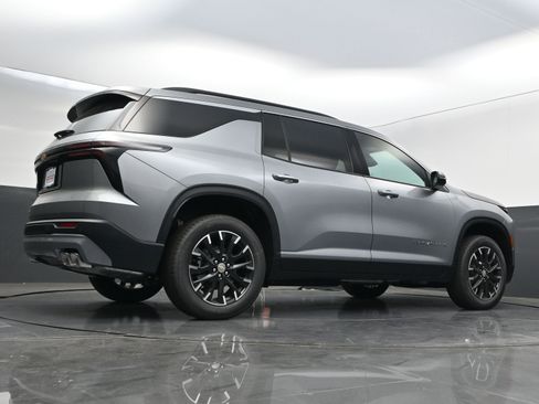 New 2026 Chevrolet Traverse LT w/ Sun and Wheel Package FWD image 46