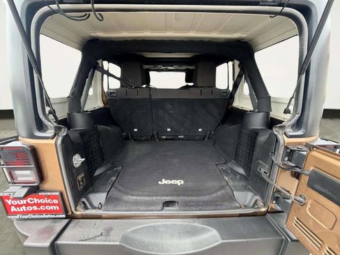 Used 2015 Jeep Wrangler Unlimited Sport image 7