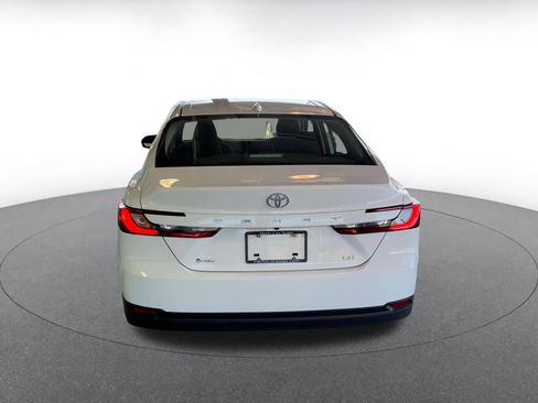 Used 2025 Toyota Camry LE image 16