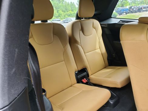 Used 2017 Volvo XC90 T6 Momentum w/ Vision Package AWD/4WD image 32