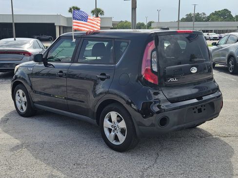 Used 2017 Kia Soul FWD image 5