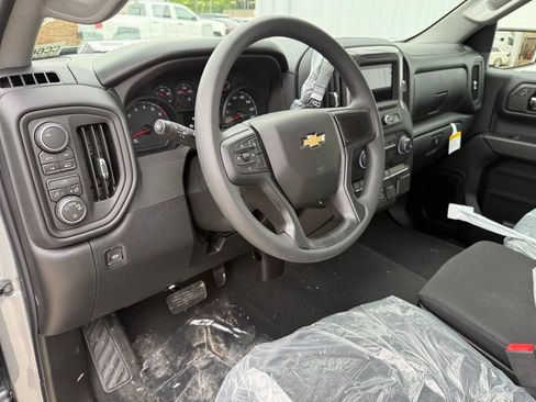 New 2026 Chevrolet Silverado 1500 Custom AWD/4WD image 9