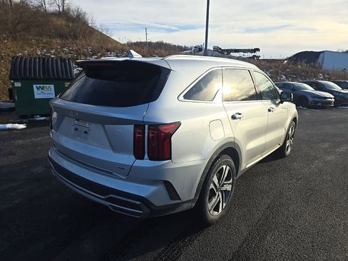 Used 2023 Kia Sorento SX Prestige image 7