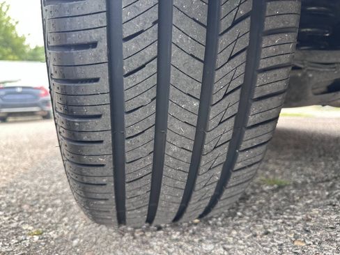 Used 2015 Dodge Challenger R/T Plus RWD image 12