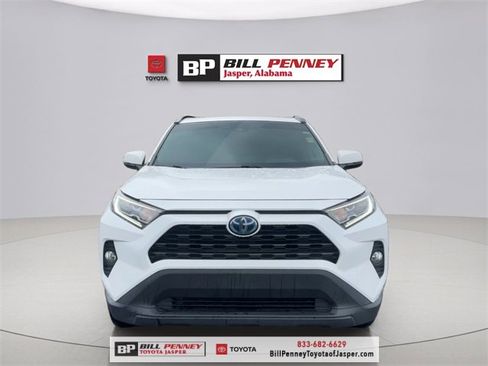 Used 2021 Toyota RAV4 XLE image 8