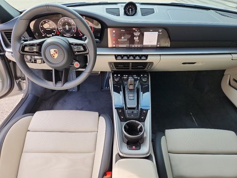 Certified 2025 Porsche 911 Carrera image 14