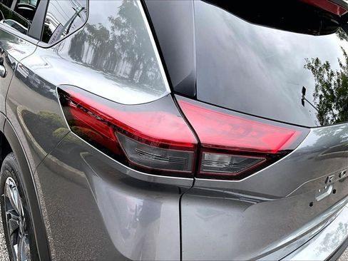 Certified 2026 Nissan Rogue SV AWD/4WD image 33