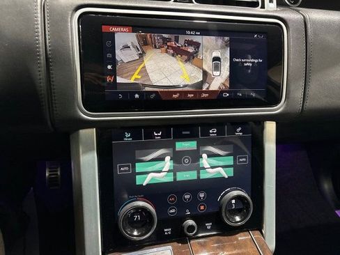 Used 2019 Land Rover Range Rover Autobiography image 14