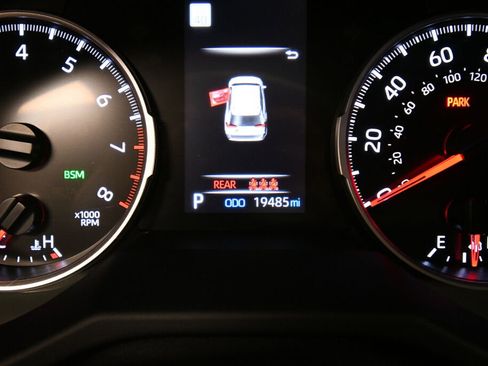 Certified 2022 Toyota RAV4 LE image 15