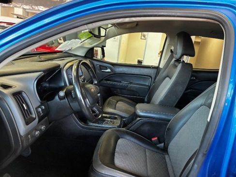 Used 2018 Chevrolet Colorado Z71 image 15