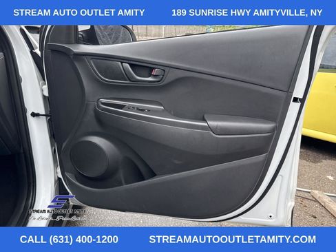 Used 2023 Hyundai Kona SE image 13