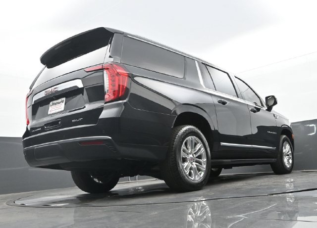 Used 2023 GMC Yukon XL SLT w/ SLT Premium Package RWD image 26