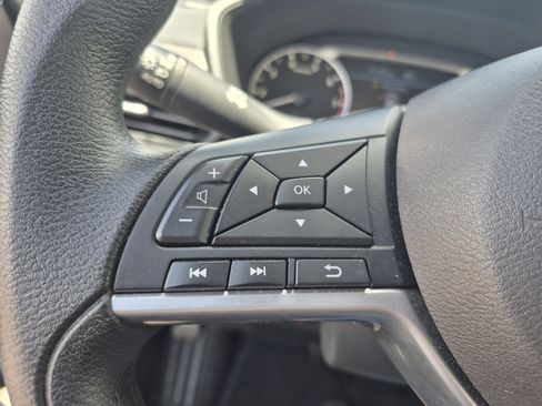Used 2025 Nissan Altima 2.5 SV FWD image 25