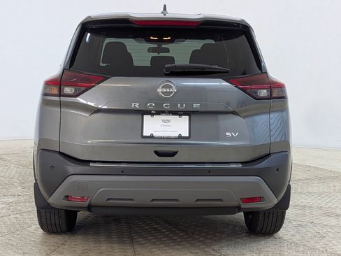 Used 2022 Nissan Rogue SV image 10