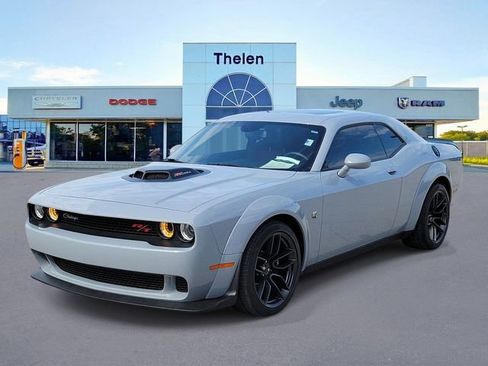 Used 2022 Dodge Challenger R/T Scat Pack RWD image 2