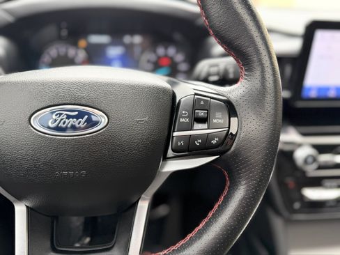 Used 2023 Ford Explorer ST-Line w/ Class IV Trailer Tow Package AWD/4WD image 40