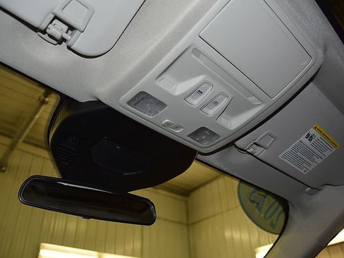 Used 2023 Ford Escape Active w/ Tech Pack #1 AWD/4WD image 29
