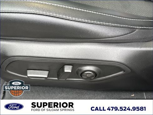 Used 2025 Jeep Grand Cherokee L Altitude AWD/4WD image 18
