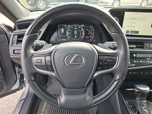 Used 2023 Lexus ES 350 Ultra Luxury image 20