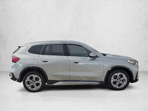 Used 2025 BMW X1 xDrive28i AWD/4WD image 4
