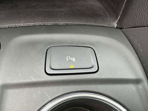 Certified 2023 Chevrolet Equinox LT FWD image 29