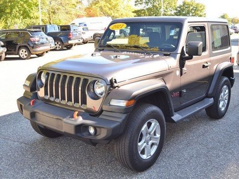 Used 2021 Jeep Wrangler Sport image 4