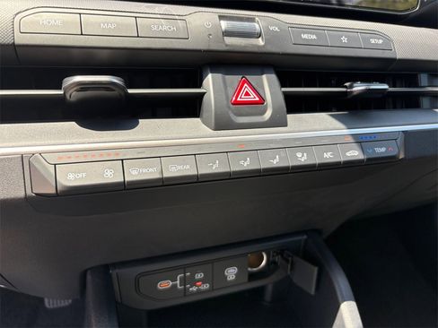 New 2025 Kia K4 LXS image 29