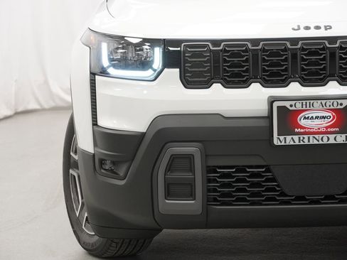 New 2026 Jeep Cherokee Limited image 6