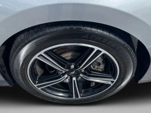 Used 2024 Ford Mustang Coupe RWD image 18
