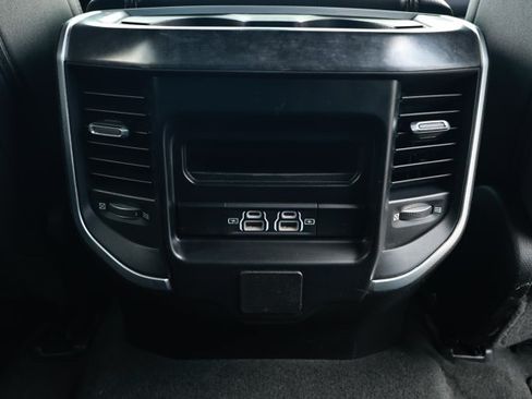 Used 2022 RAM 1500 Big Horn AWD/4WD image 31