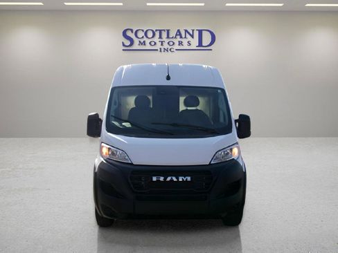 Used 2025 RAM ProMaster 2500 FWD image 3