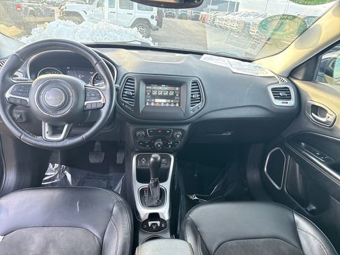 Used 2017 Jeep Compass Latitude w/ Popular Equipment Group image 15