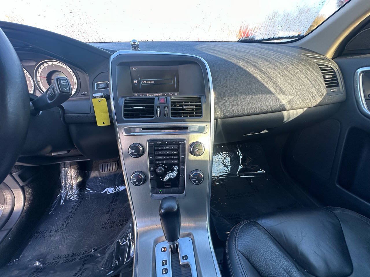 Used 2012 Volvo XC60 T6 AWD/4WD image 14