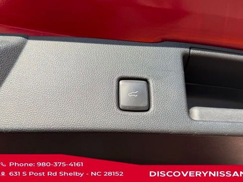 Used 2022 Ford Escape Titanium w/ Titanium Premium Package image 35