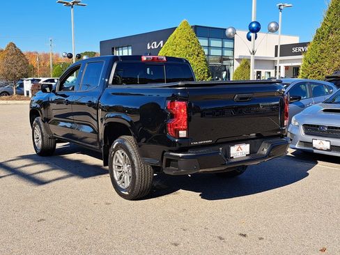 Used 2024 Chevrolet Colorado LT w/ LT Convenience Package II image 7