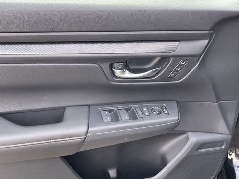 Used 2025 Honda CR-V Sport-L image 18