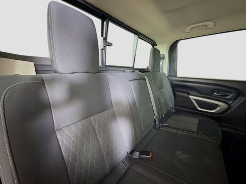 Used 2017 Nissan Titan SV image 26
