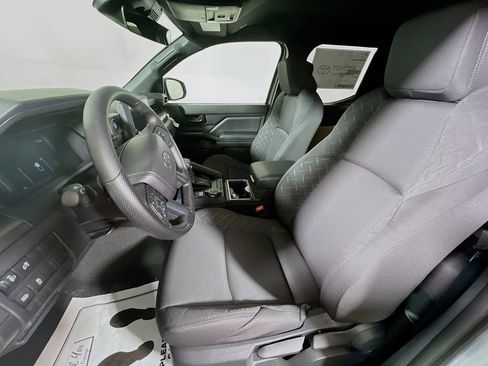 New 2026 Toyota Tacoma SR5 AWD/4WD image 17