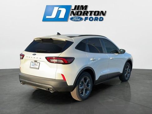 New 2026 Ford Escape ST-Line w/ Cold Weather Package image 3