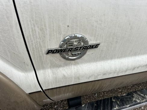 Used 2012 Ford F250 Lariat image 11