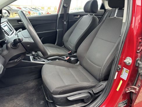 Used 2018 Hyundai Accent SE image 17