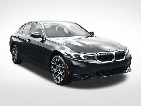New 2026 BMW 330i xDrive Sedan w/ Convenience Package AWD/4WD image 11