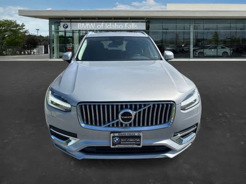 Used 2023 Volvo XC90 B6 Plus image 3