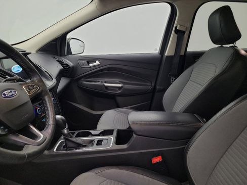 Used 2018 Ford Escape SE w/ SE Sport Appearance Package image 17