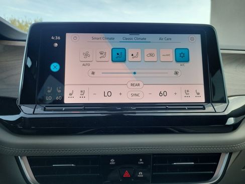 New 2026 Volkswagen Atlas SE image 18