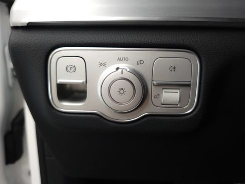 Used 2025 Mercedes-Benz GLS 450 4MATIC w/ AMG Line Exterior image 10