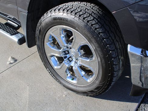 Certified 2021 RAM 1500 Big Horn w/ Trailer Tow Group image 29